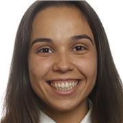 Estudiante de ingeniería Biomédica que estudió durante el instituto en Estados Unidos con certificado advance c1 en inglés busca dar clases de inglés a primaria secundaria o bachiller para preparación de exámenes o ayuda en los estudios